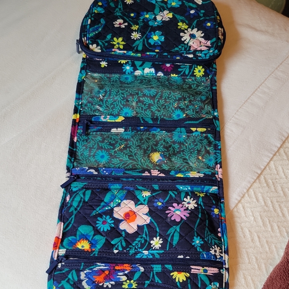 Vera Bradley Moonlight Garden Quilted Hanging Travel Toiletry bag - Picture 3 of 10